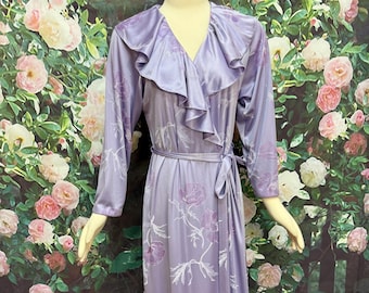 80s Lavender Floral Dressing Robe with Ruffled Collar