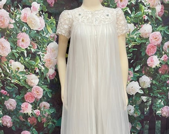60s Movie Star White Chiffon Peignoir Nightgown Bridal Negligee