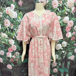 70s Pink Floral Zip Robe Kimono Sleeves