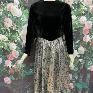 80s Black Velvet Dress Silver Paisley Lame Skirt Keyhole Back image 3