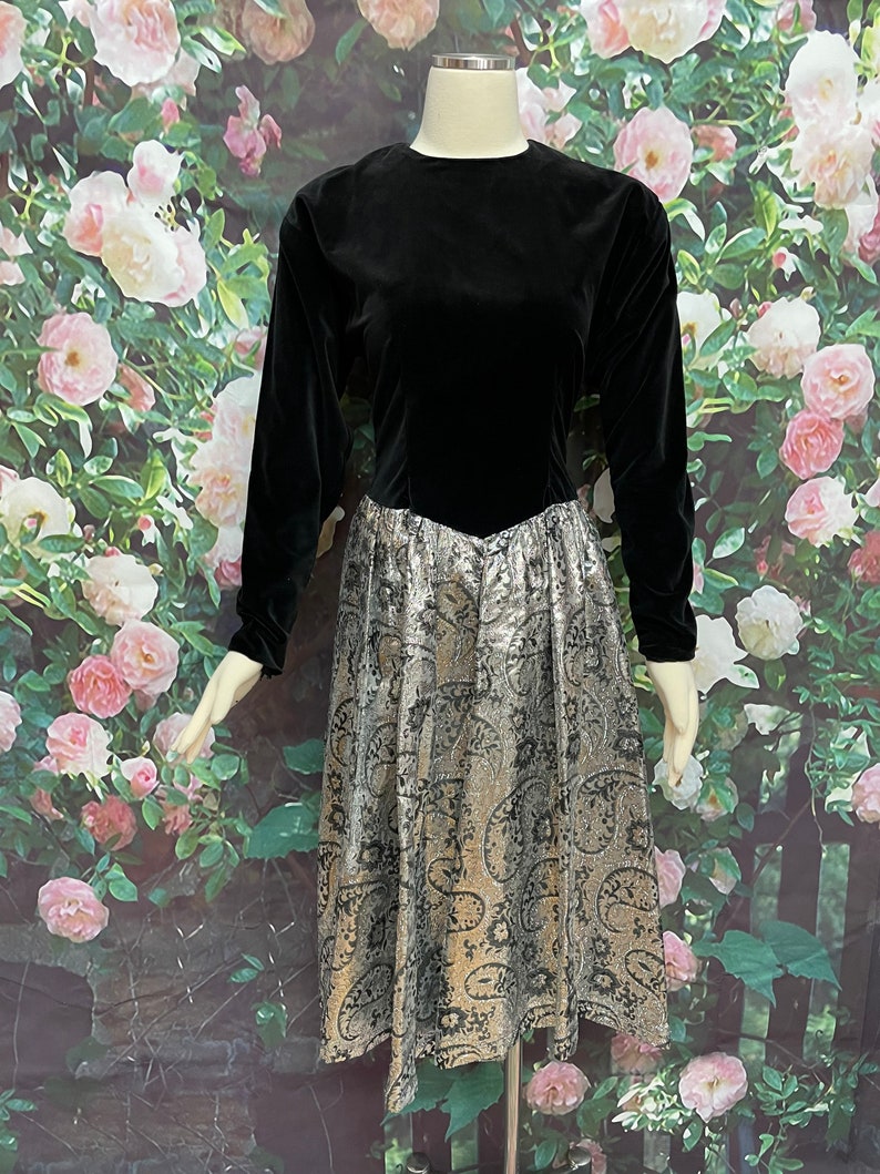 80s Black Velvet Dress Silver Paisley Lame Skirt Keyhole Back image 3