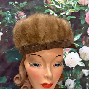 50s Amrose Blond Mink Fur Hat Pillbox Hat