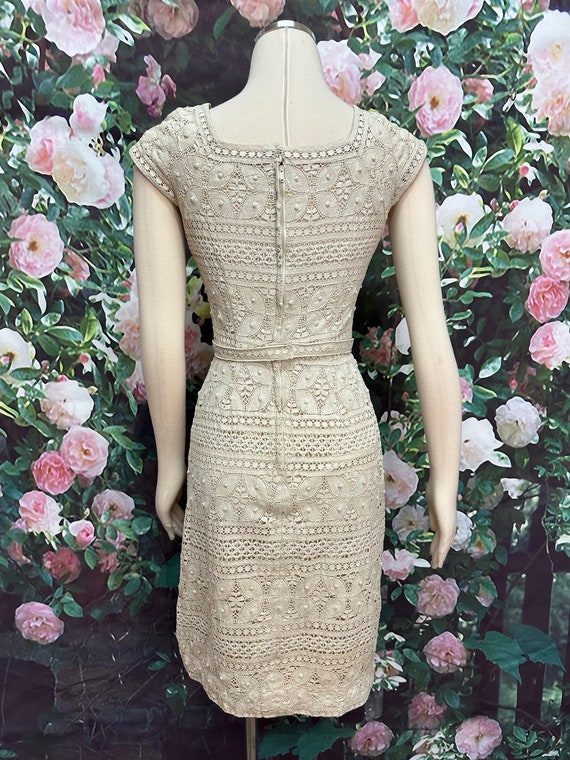 60s Peggy Hunt Beige Crochet Lace Dress - image 9