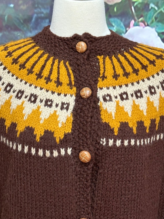 70s Brown Acrylic Knit Cape Poncho Homemade - image 2
