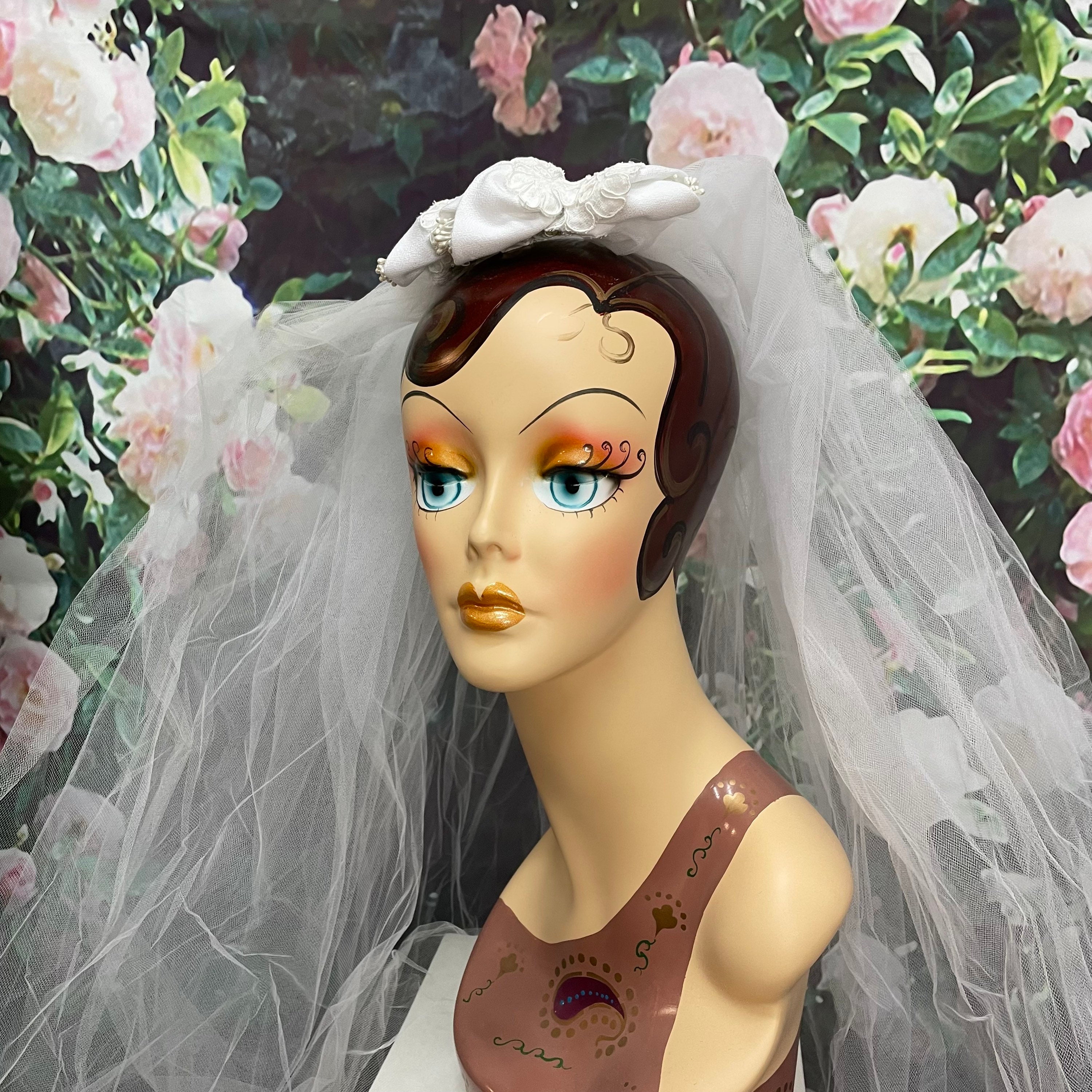 Vintage House of Bianchi Wedding Veil 70s House of Bianchi White Bridal Bow Veil Comb - Etsy main image 2