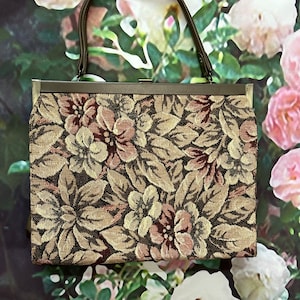 Bolso de mano grande con tapiz floral Dover Brown de los años 60