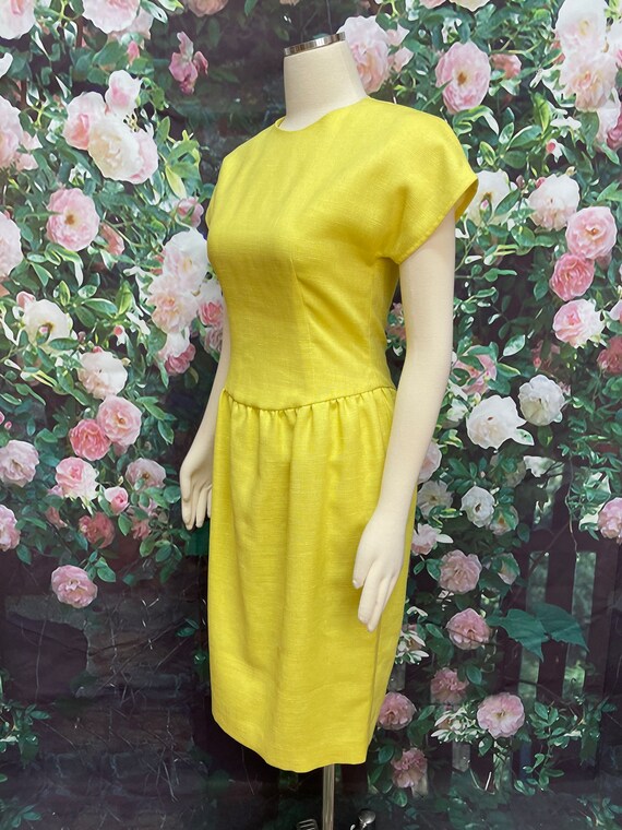 70s Lemon Yellow Faux Linen Dress Dropped Waist - image 4