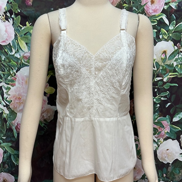 60s White Cotton Camisole Embroidered Flowers Size 38