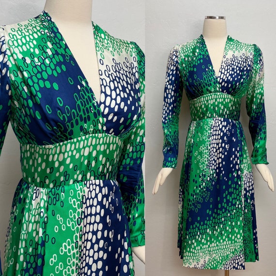 70s Elizabeth Arden Green Silk Mod Dress Small - image 1