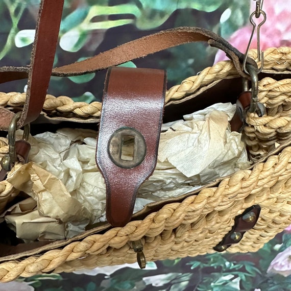 80s Woven Straw Handbag Leather Purse - image 7