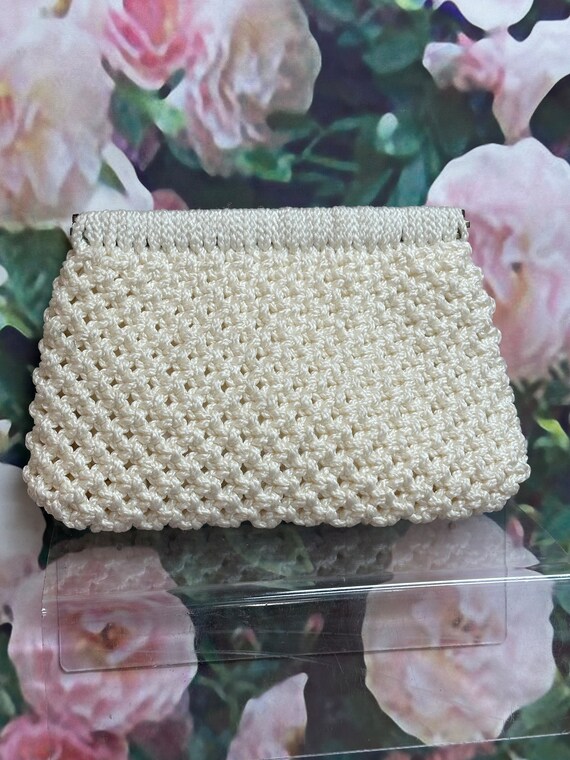 70s Off White Crochet Clutch Spring Hinge Top - image 4