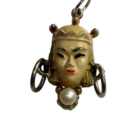 50s Selro Selini Asian Princess Pendant Unsigned