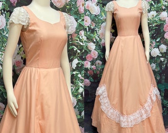 80s Southern Belle Peach Maxi Dress Ruffled Lace