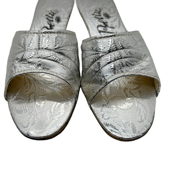 60s Silver Lame Floral Slippers Mules Size 5 - image 4