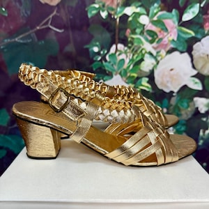 70s Gold Strappy Sandals Cage Slingbacks Montgomery Ward Size 8