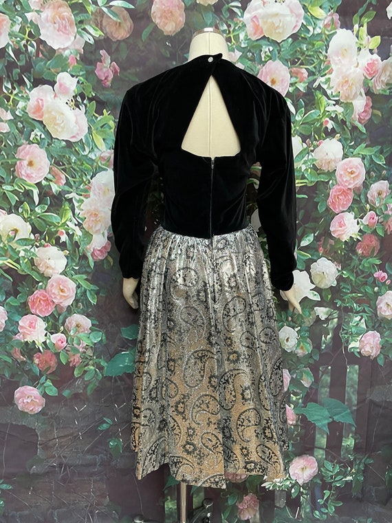 80s Black Velvet Dress Silver Paisley Lame Skirt … - image 10