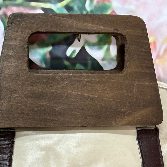 80s Sakes Fifth Ave Taupe Leather Purse Wood Hand… - image 2