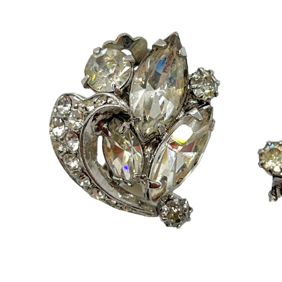 50s Weiss Clear Rhinestone Spray Clip Earrings - image 2