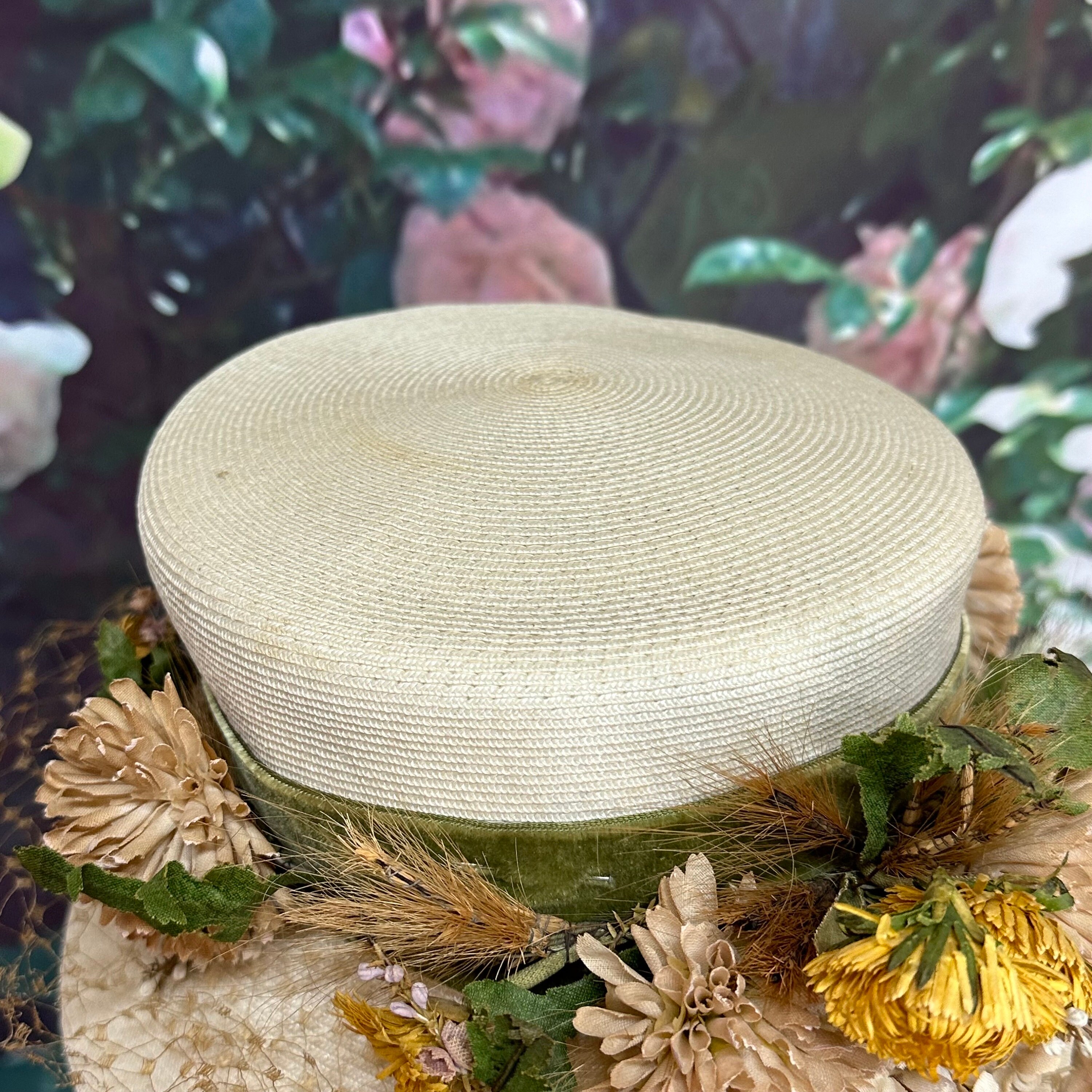 60s Gimbels Beige Straw Hat Dried Wildflower Band - Etsy display picture 1