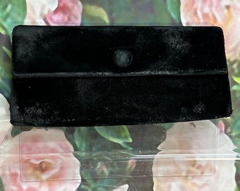 Pochette enveloppe en velours noir années 60