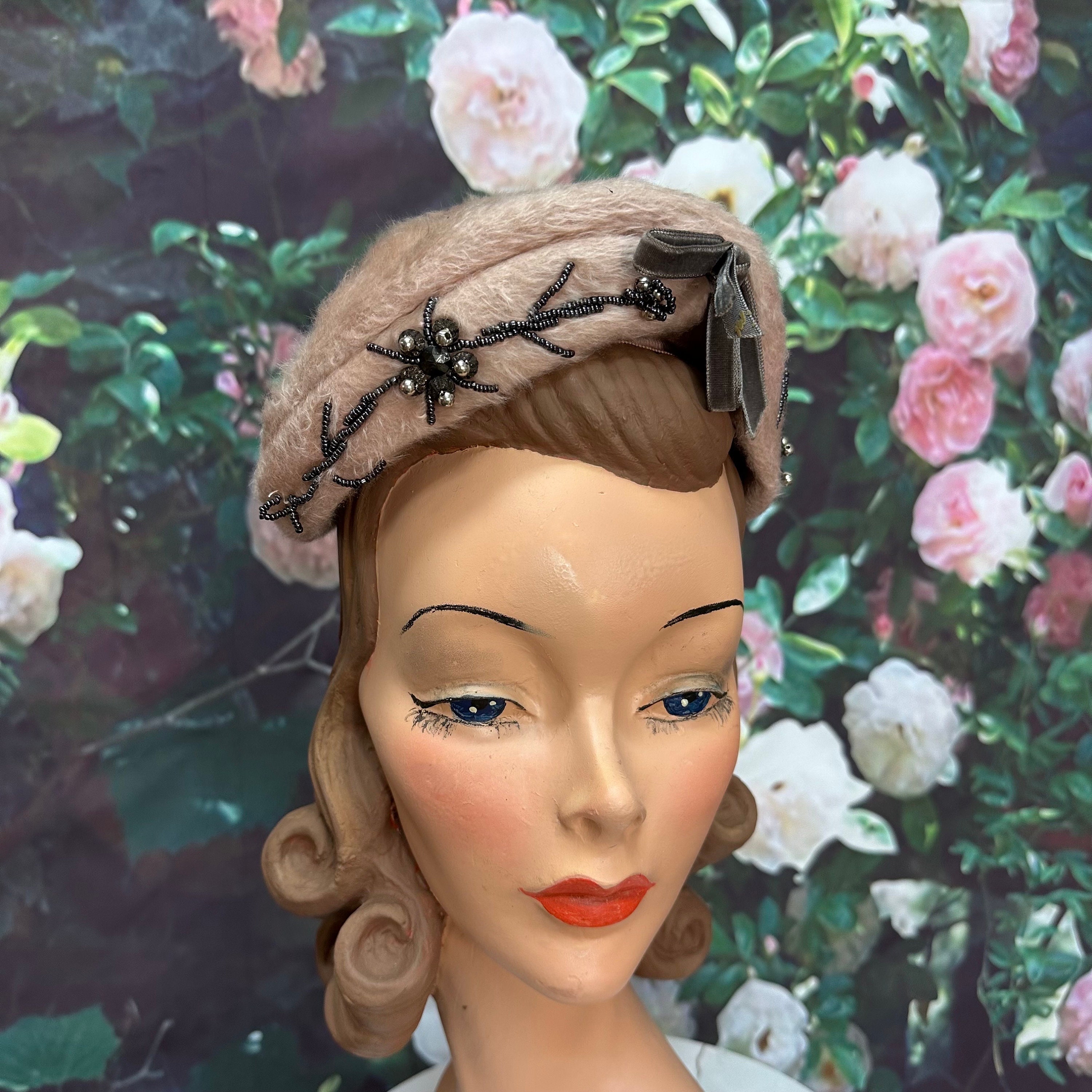 Designed by Patrice Womens Vintage Colorful flower petal Hat 1940\'s- 1950\'s 1950s Flowers and Petals Cap Hat | Vintage Bridesmaid  main image 4