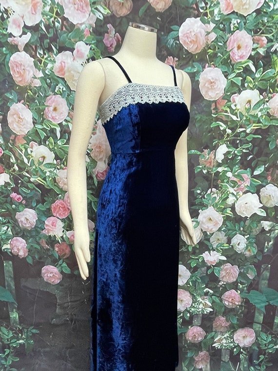 80s Sylvia Ann Blue Velvet Sheath Maxi Dress Hang… - image 6