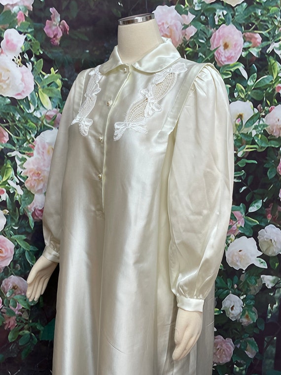 80s Vanity Fair White Satin Robe Lace Bows - Gem