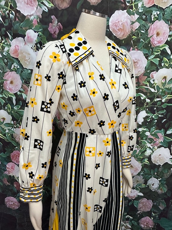 70s Julie Miller White Floral Dress Groovy Print … - image 5
