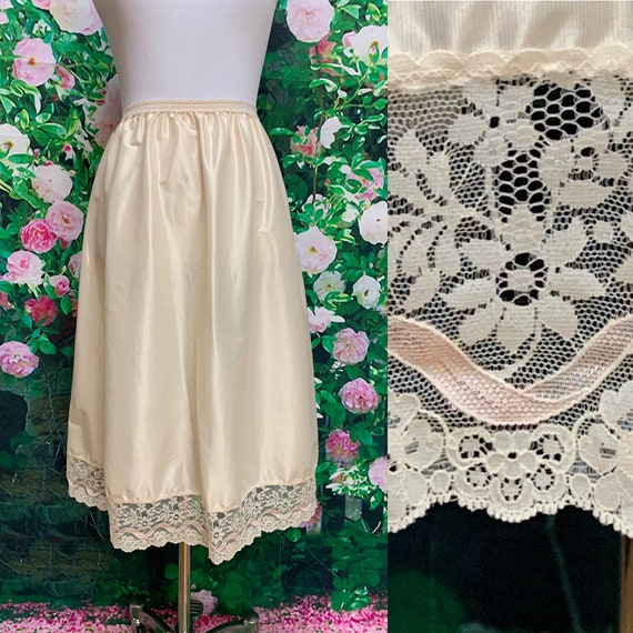 50s Henson Kickernick Beige Taffeta Half Slip Pink