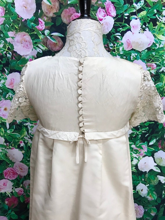 60s Ivory Satin Wedding Gown Lace Detachable Trai… - image 9
