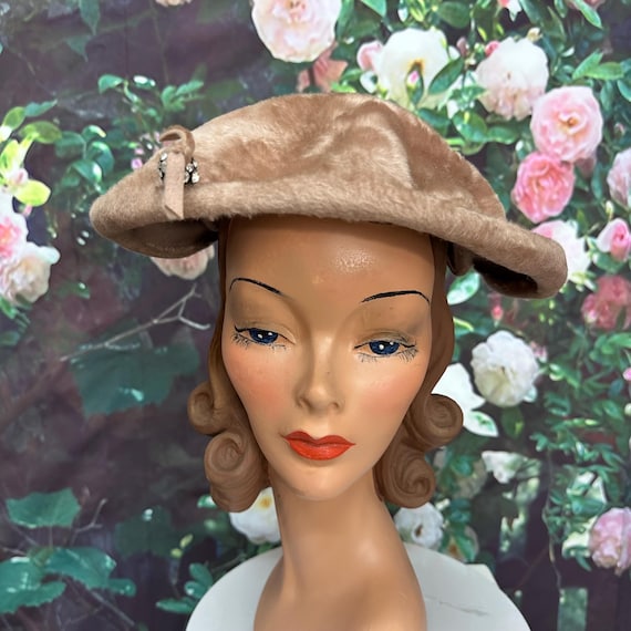 VINTAGE MOHAIR & WOOL HAT Vintage Silly Mohair Felted Wool Fuzzy Hat Fisher Wool Cap  main image 2