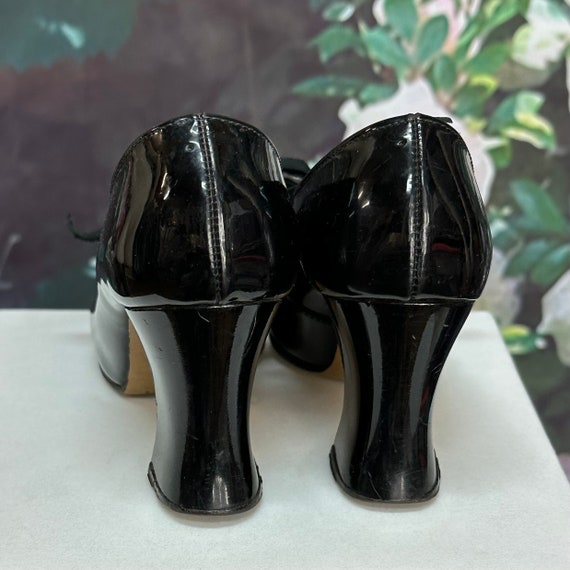 Bonpoint black patent Mary Jane shoes - size 34 main image 0