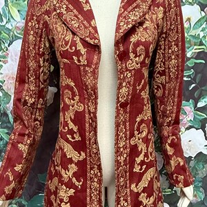 Haut 100% Soie Charlotte Russe - Taille L - Doré/beige - Neuf Avec étiquette (NWT)