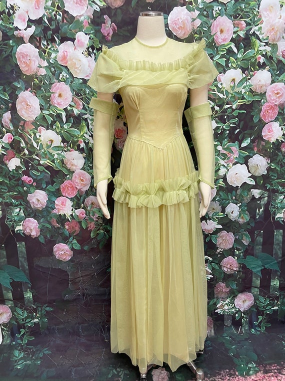 40s Celery Green Tulle Party Dress Half Gloves - image 2
