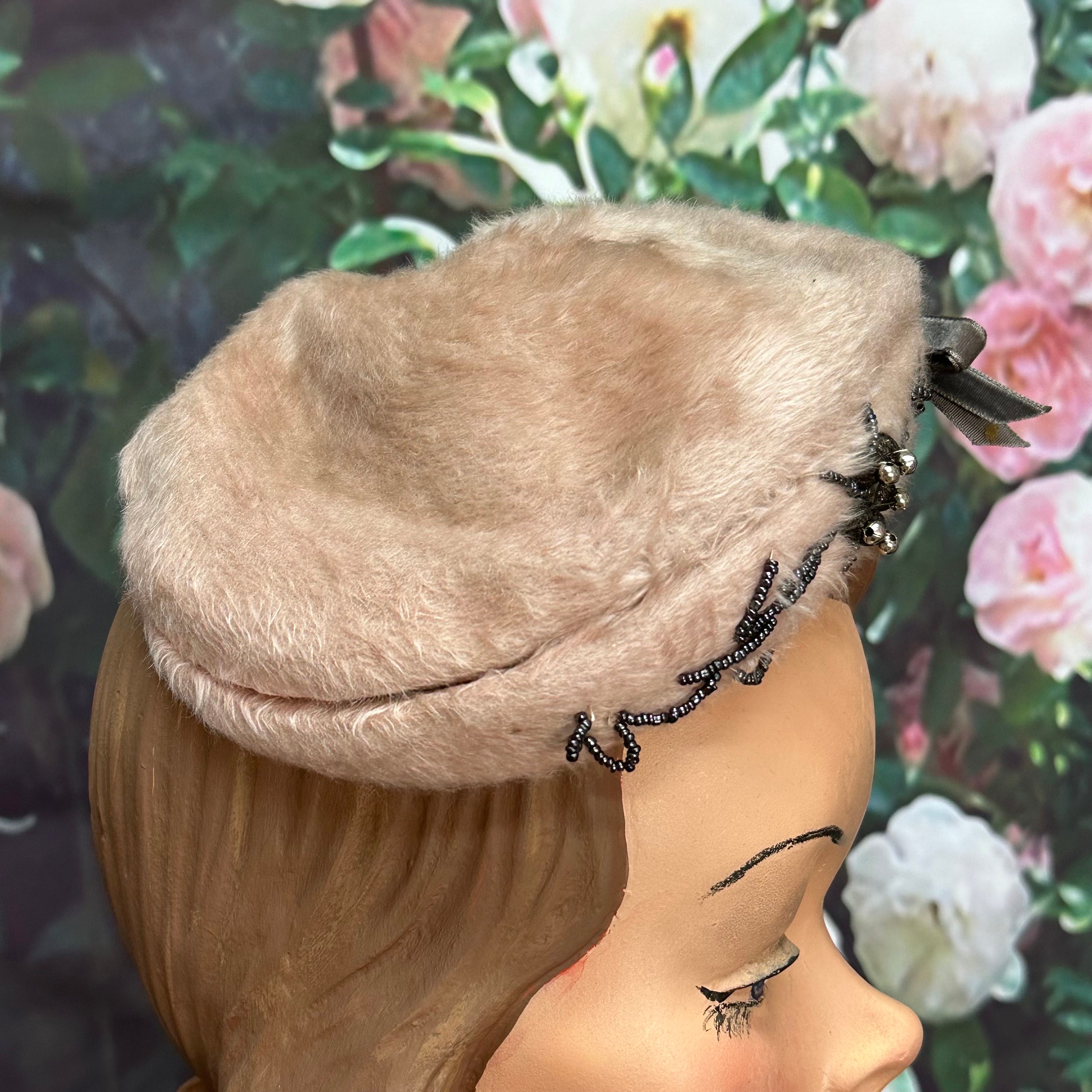 Designed by Patrice Womens Vintage Colorful flower petal Hat 1940\'s- 1950\'s 1950s Flowers and Petals Cap Hat | Vintage Bridesmaid  main image 2