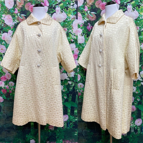 60s I Magnin Ivory Quilted Swing Coat Rhinestone … - image 1