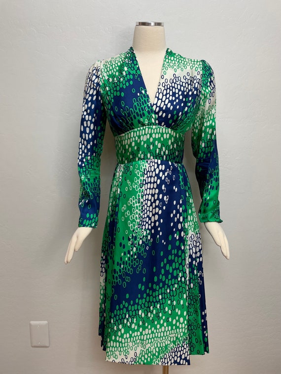 70s Elizabeth Arden Green Silk Mod Dress Small - image 2