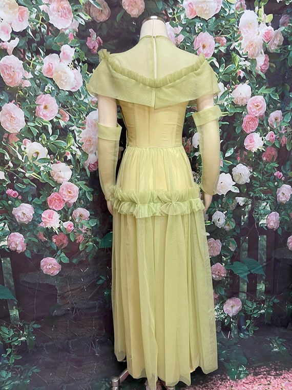 40s Celery Green Tulle Party Dress Half Gloves - image 9