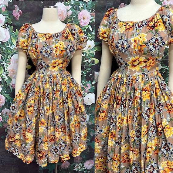 50s Gold Floral Rayon Peasant Dress XS - image 1