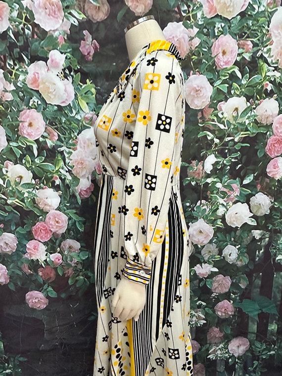 70s Julie Miller White Floral Dress Groovy Print … - image 6