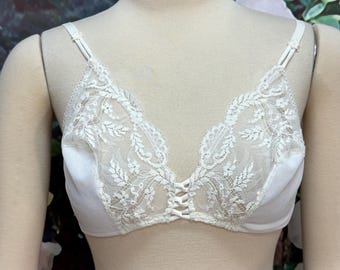 Vintage 70s Simone Perele White Bra Size 36 France NWT