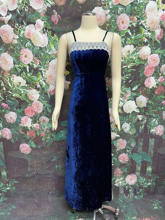 80s Sylvia Ann Blue Velvet Sheath Maxi Dress Hang… - image 2