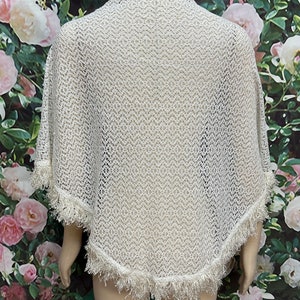 70s Boho White Lace Fringe Triangle Shawl Cottagecore