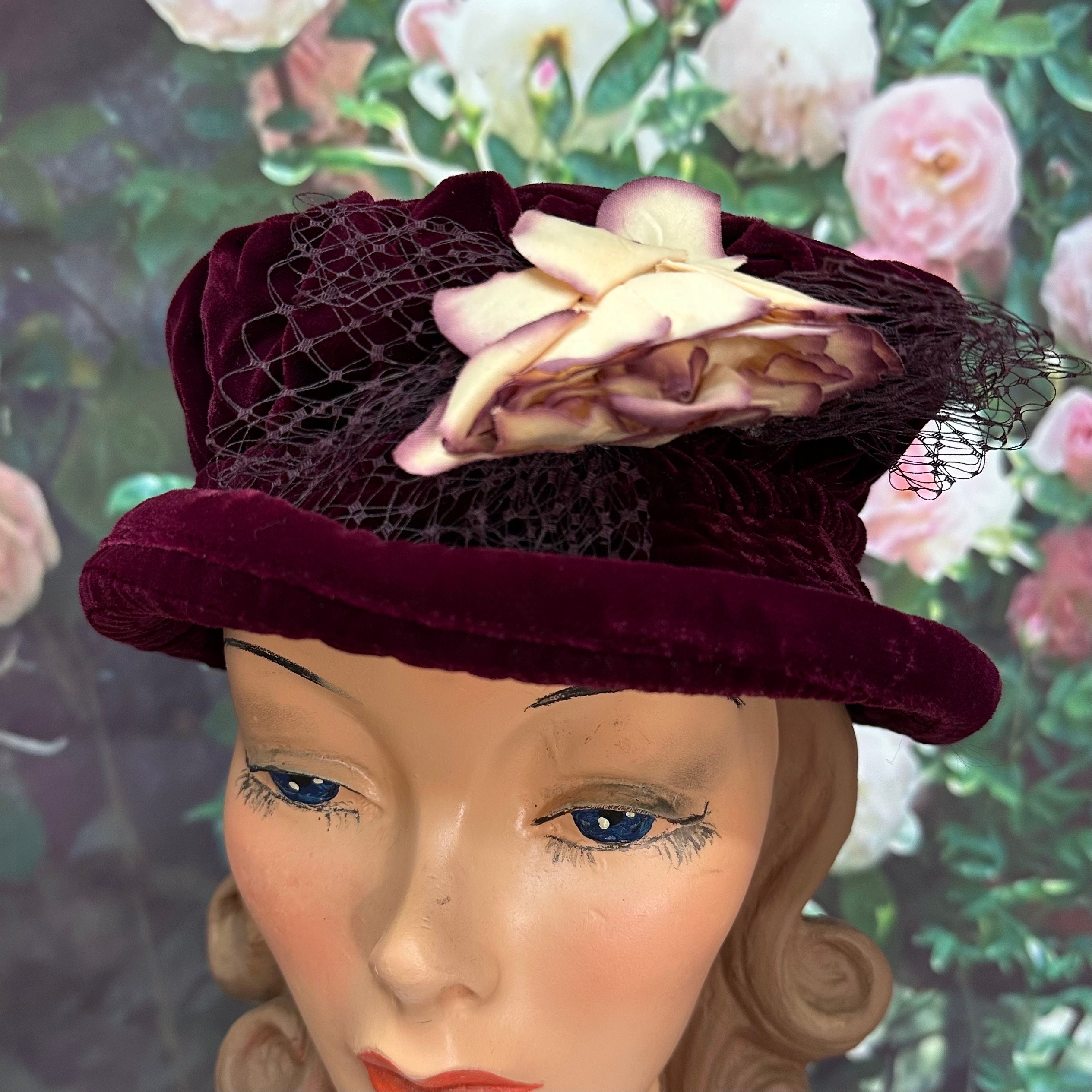 帽子 Vintage velours hat Vintage John Wanamaker Velvet Tilt Hat, 1940s-50s Hat