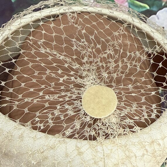 60s Beige Netted Ring Hat Front Bow Netting - image 6