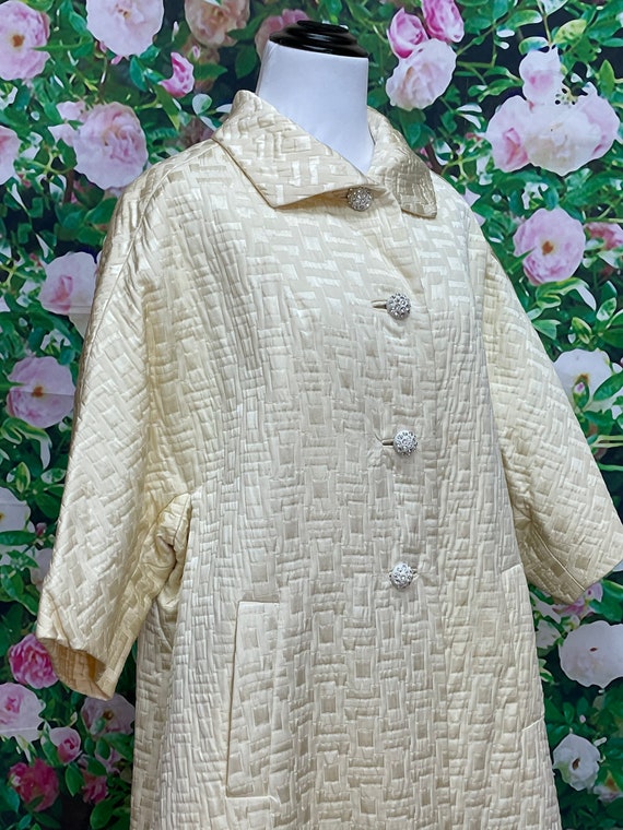 60s I Magnin Ivory Quilted Swing Coat Rhinestone … - image 7