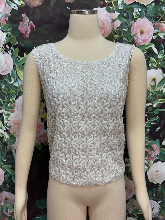 60s White Lace Sequin Pearl Shell Top - image 1