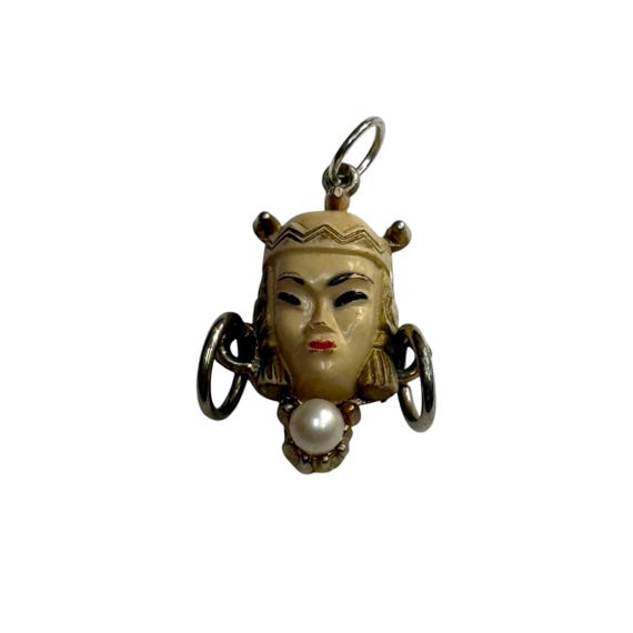 50s Selro Selini Asian Princess Pendant Unsigned View 4