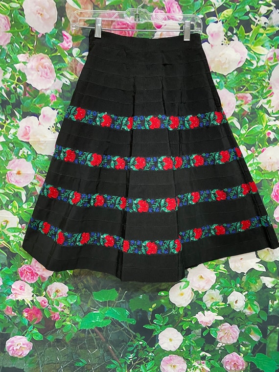 70s Black Denim Midi Skirt Red Beaded Rose Trim XS - image 2