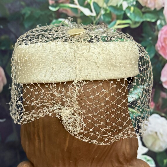 60s Beige Netted Ring Hat Front Bow Netting - image 5